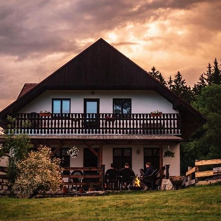 Apartmany Ve Mlejne Cachrov Luaran gambar