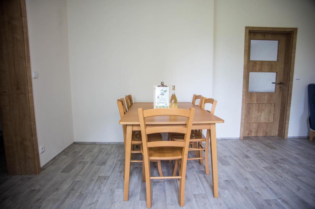 Apartmany Ve Mlejne Cachrov Luaran gambar