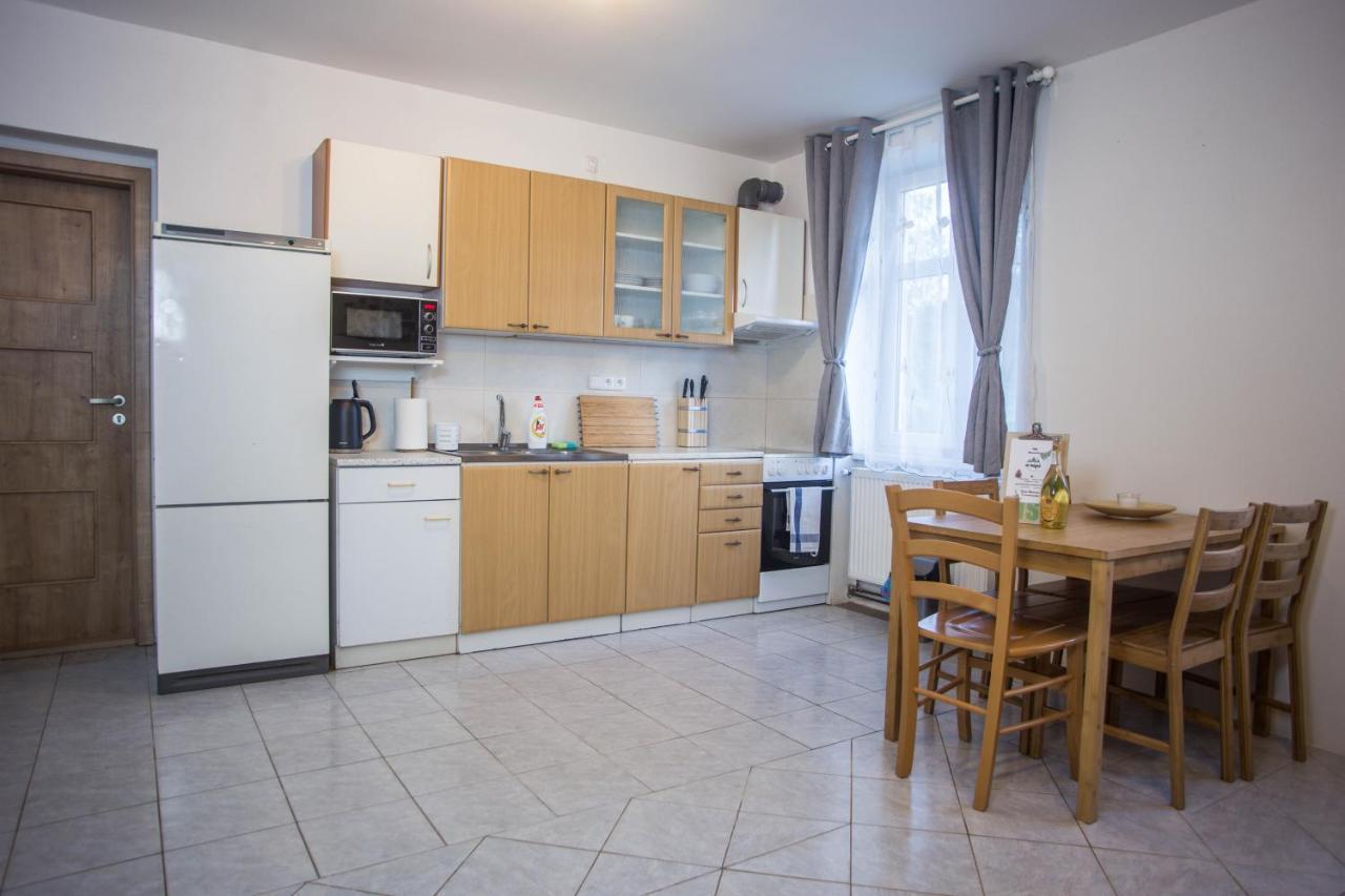 Apartmany Ve Mlejne Cachrov Luaran gambar