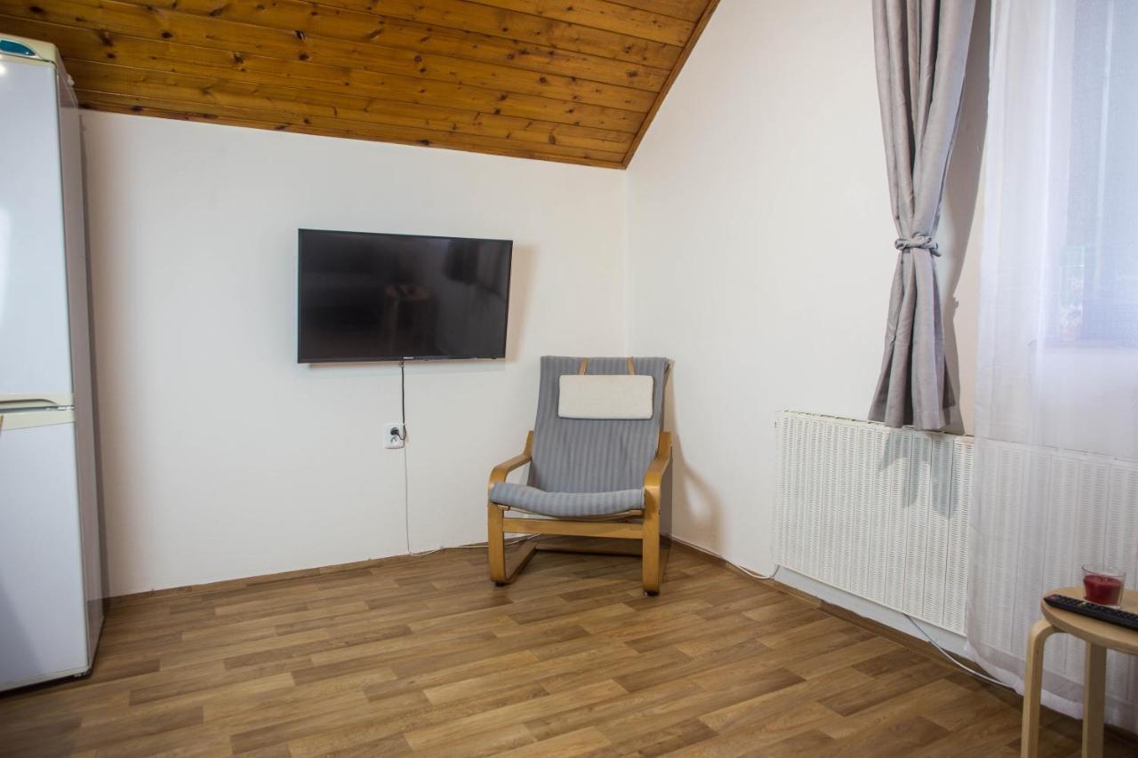 Apartmany Ve Mlejne Cachrov Luaran gambar