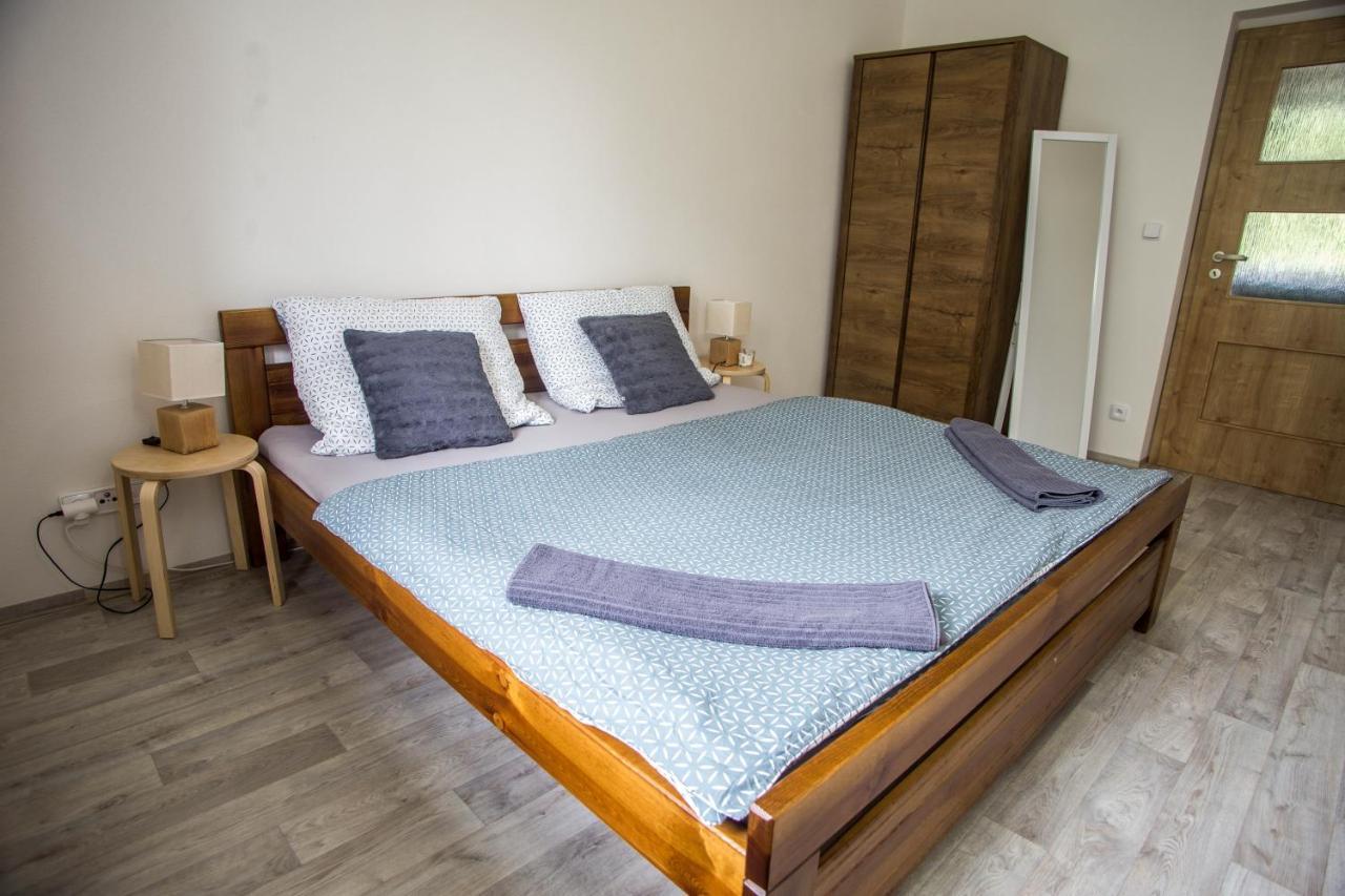 Apartmany Ve Mlejne Cachrov Luaran gambar